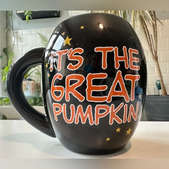 Its the Great Pumpkin Charlie Brown Mug with Linus Snoopy and Charlie Brown 🧡🖤🎃 - Picture 2 of 5